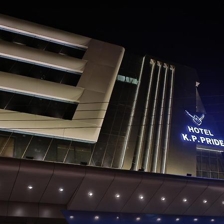 Hotel K P Pride Jalgaon Экстерьер фото