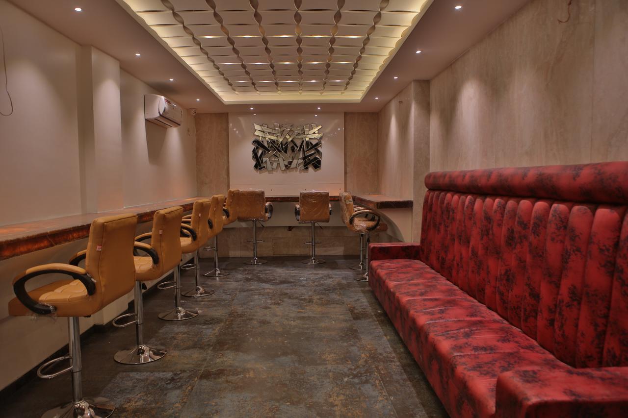 Hotel K P Pride Jalgaon Экстерьер фото