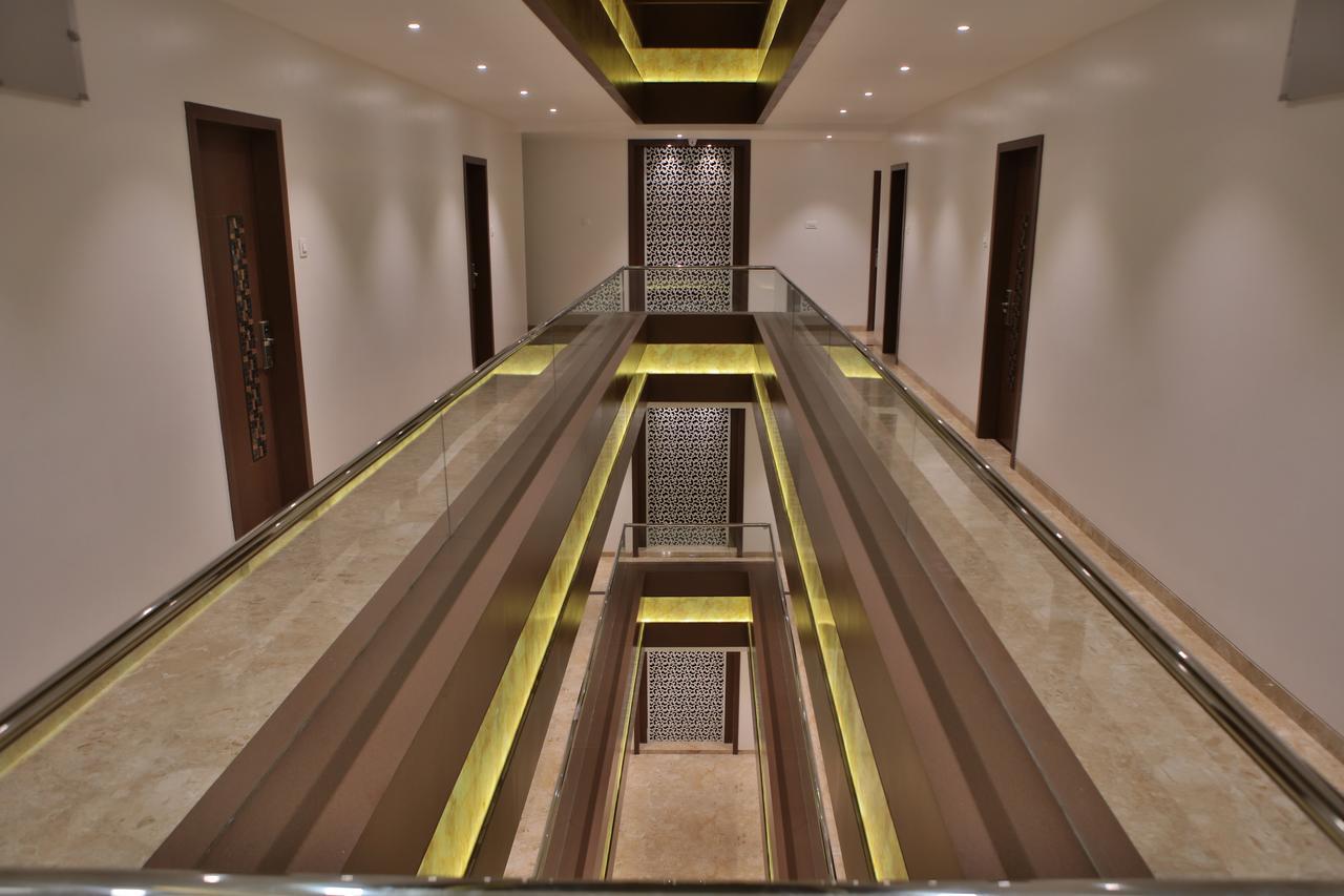 Hotel K P Pride Jalgaon Экстерьер фото